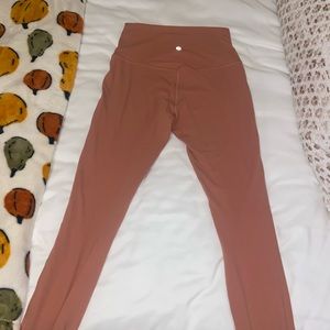Lululemon size 6 pink align leggings 25 in